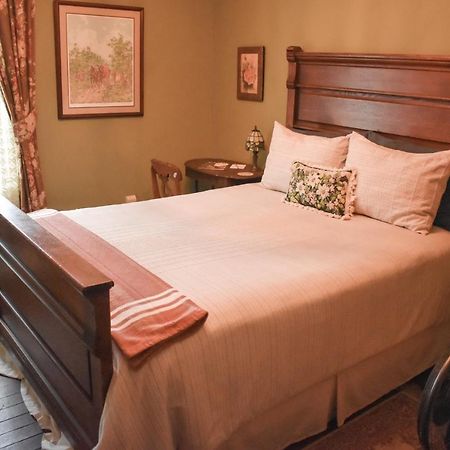 The Marie B & B Olympia Bagian luar foto