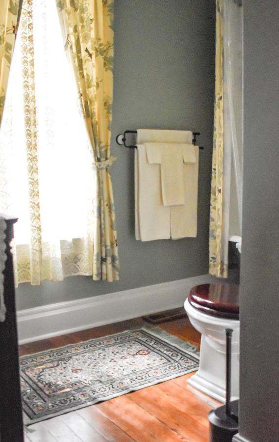 The Marie B & B Olympia Bagian luar foto