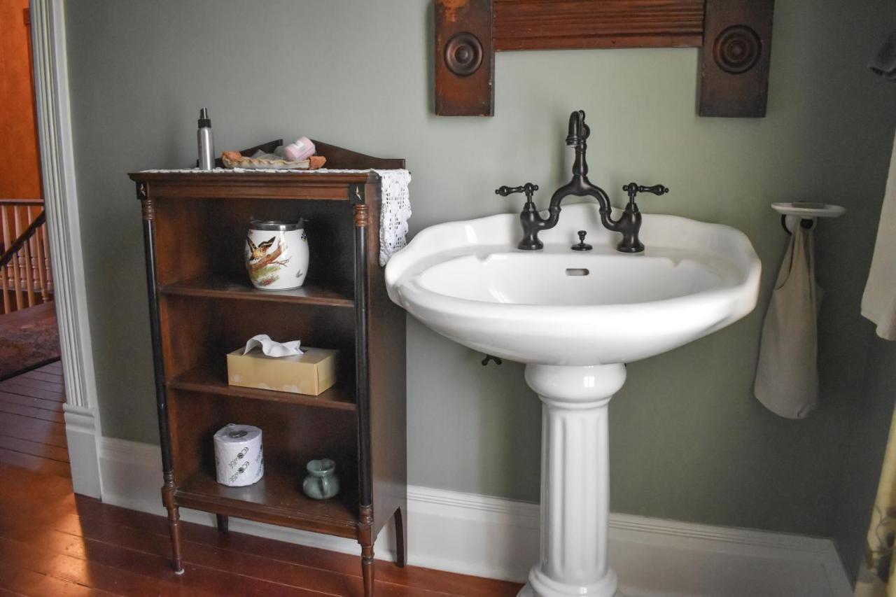 The Marie B & B Olympia Bagian luar foto