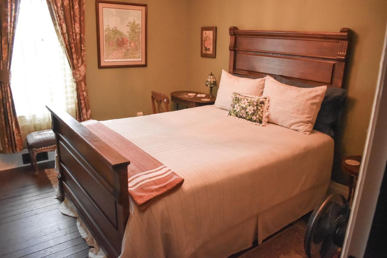 The Marie B & B Olympia Bagian luar foto
