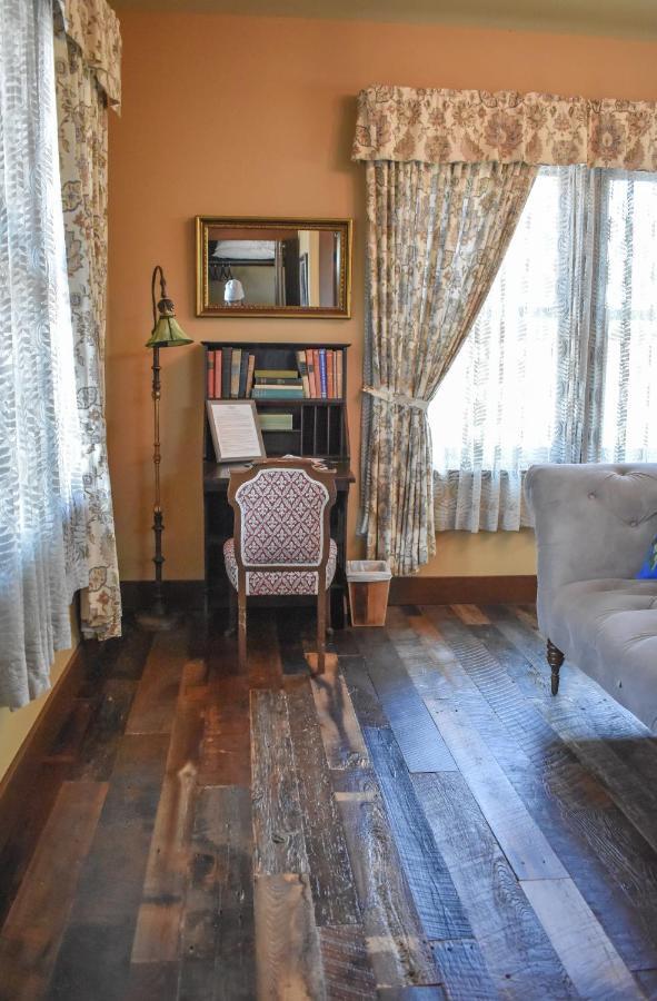 The Marie B & B Olympia Bagian luar foto