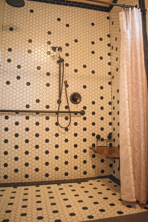 The Marie B & B Olympia Bagian luar foto