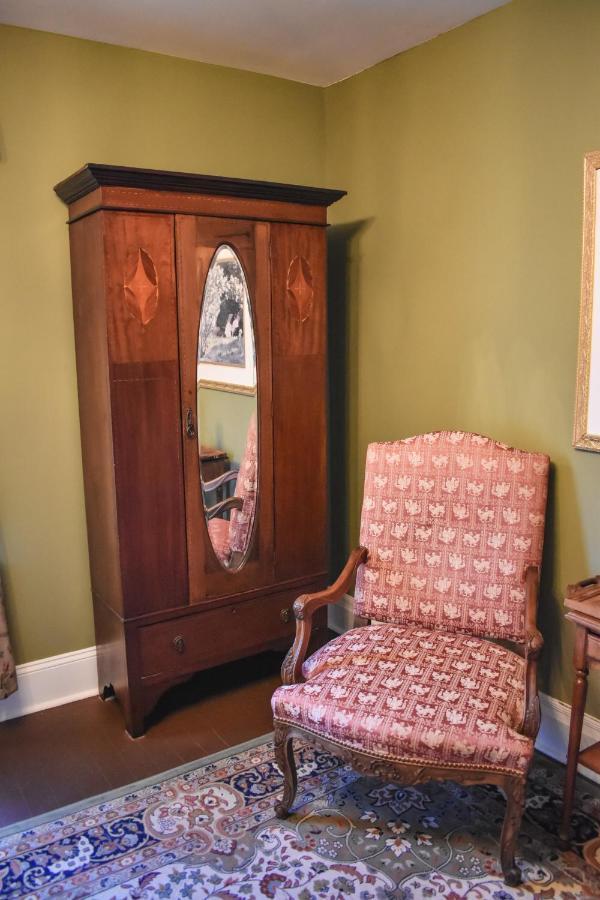 The Marie B & B Olympia Bagian luar foto