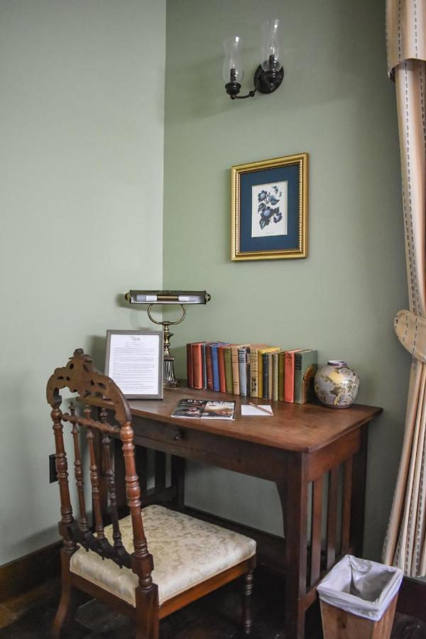 The Marie B & B Olympia Bagian luar foto