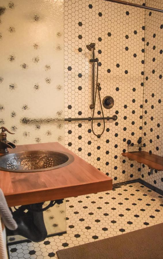 The Marie B & B Olympia Bagian luar foto