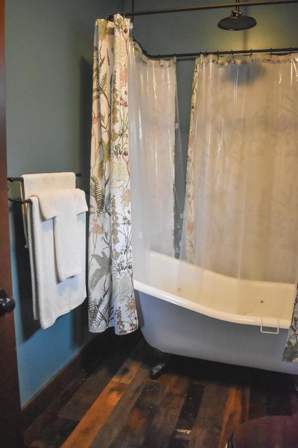 The Marie B & B Olympia Bagian luar foto