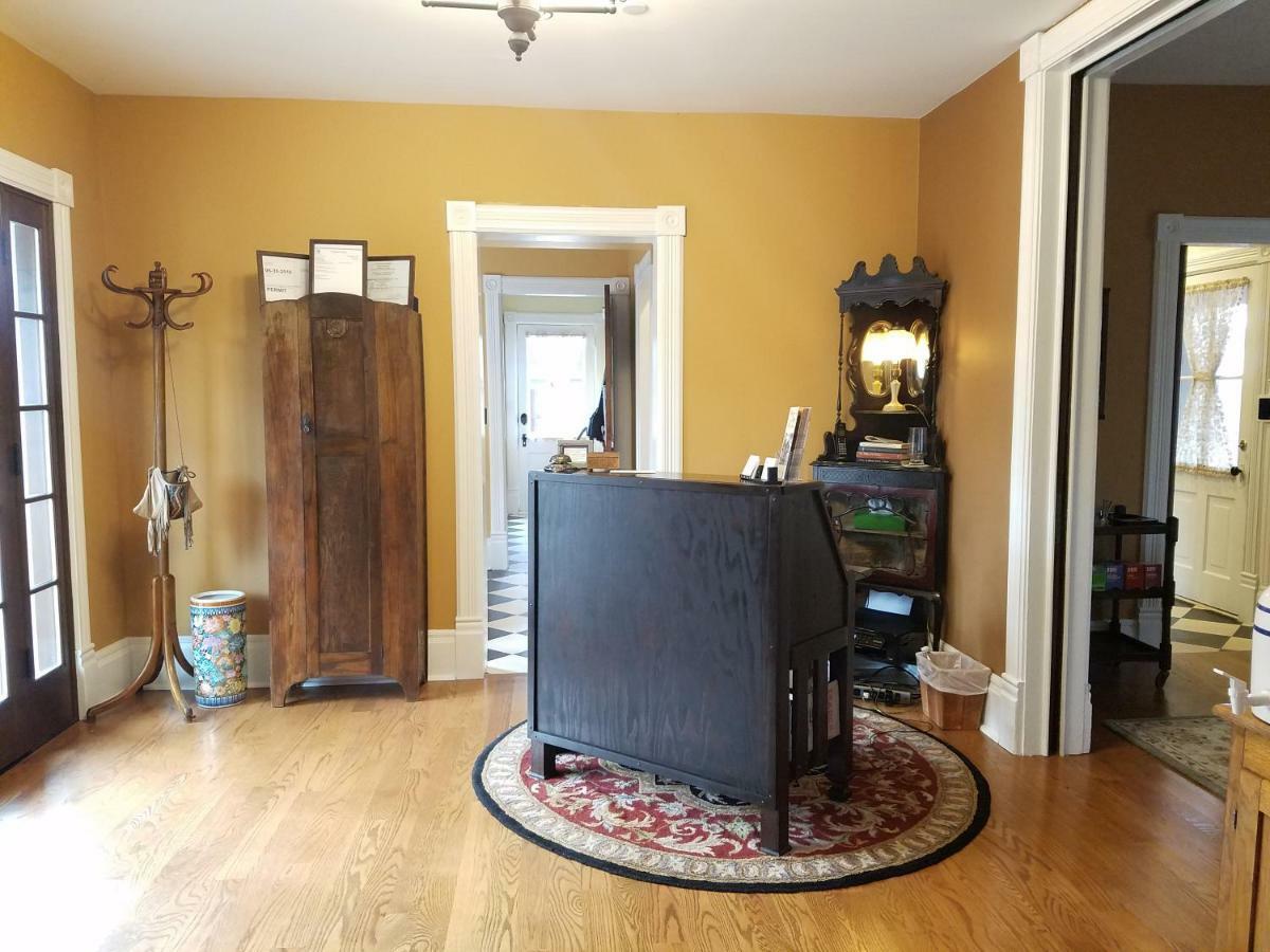 The Marie B & B Olympia Bagian luar foto